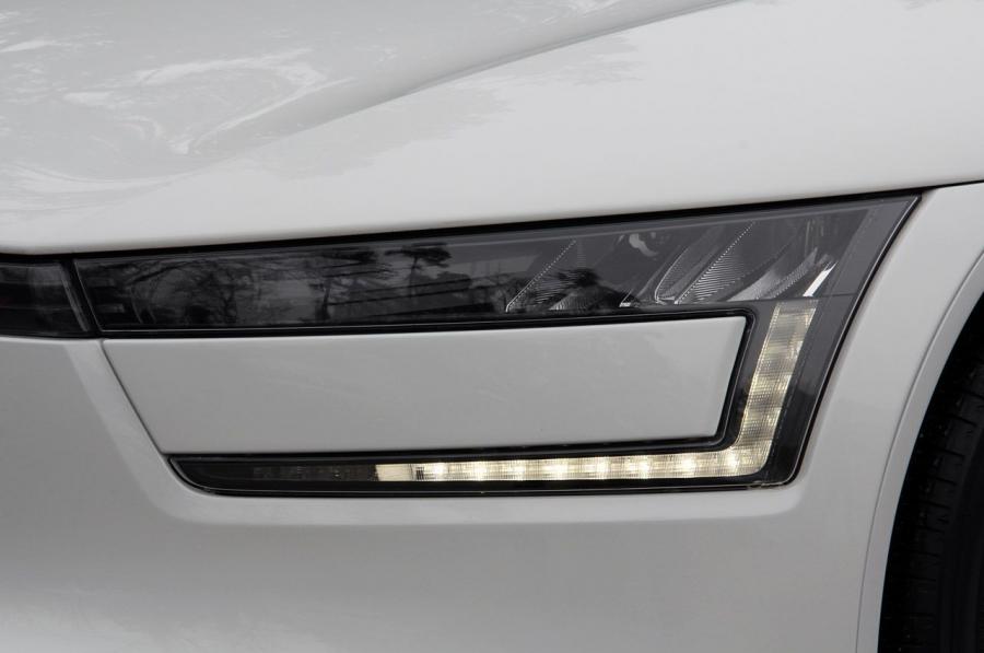  Volkswagen XL1 2014 года  (фото 2 из 37)